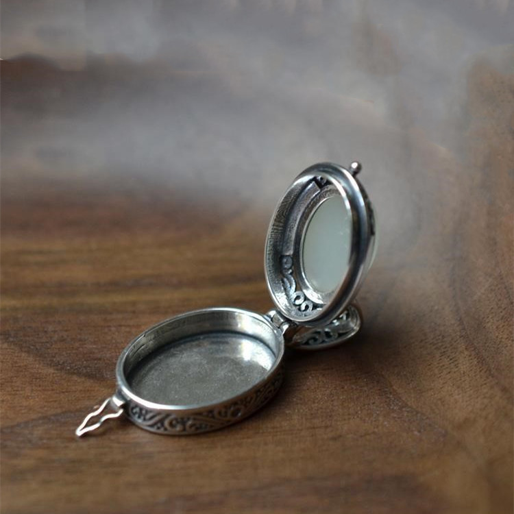 Women's Silver Inlaid Hetian Jade Sachet Box Pendant Necklace - Image 4