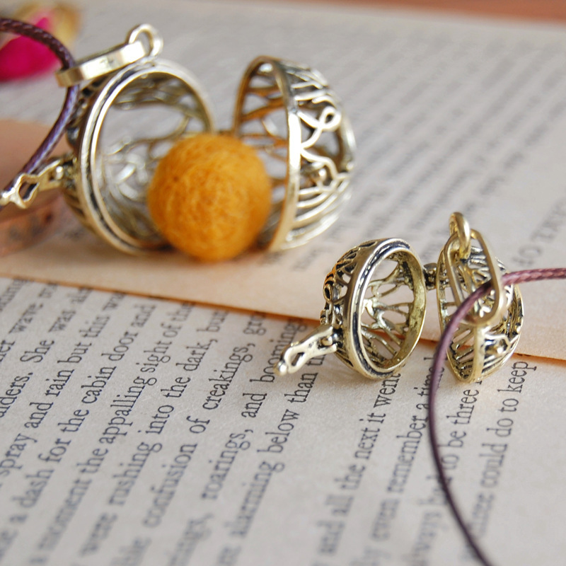 Vintage Tree Of Life Aromatherapy Essential Oil Sachet Ball Necklace - Image 2