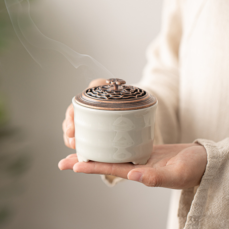 Yue Kiln Celadon Ganoderma Incense Burner Small Ceramic - Image 6