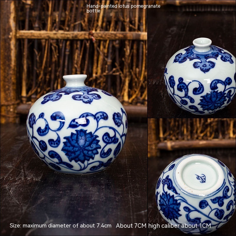 Jingdezhen Ceramic Small Vase Hydroponic Antique Shelf Ornament Hand-painted Blue And White Porcelain Bottle Souvenirs - Image 3
