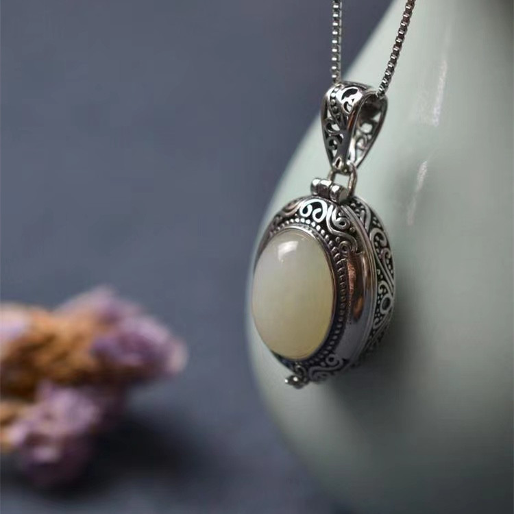 Women's Silver Inlaid Hetian Jade Sachet Box Pendant Necklace - Image 2