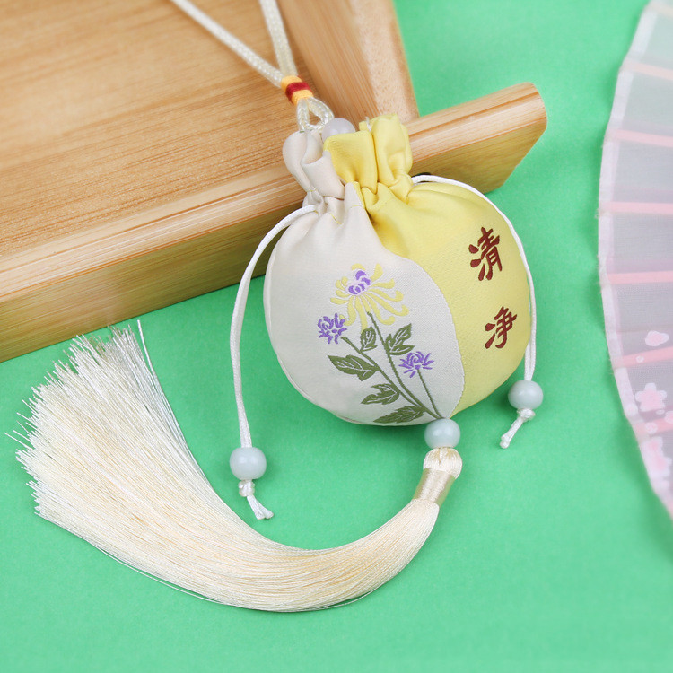 Embroidered Sachet Pouch Wormwood Mosquito Repellent - Image 4