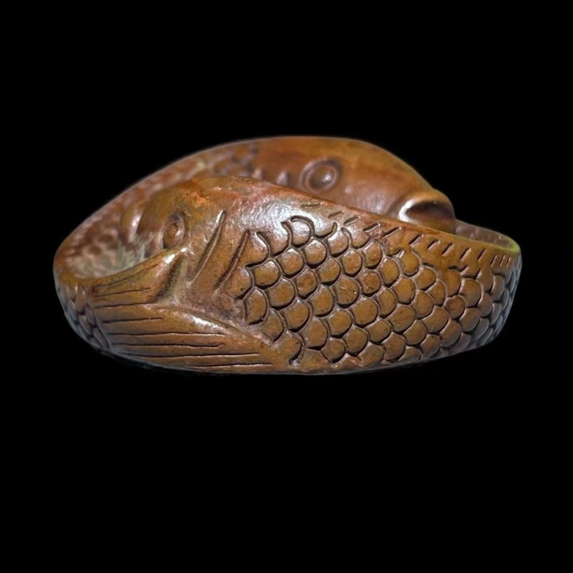 Year After Year There Is Surplus Retro Copper Double Fish Paperweight Fish-shaped Pen Holder Solid Copper - Image 3